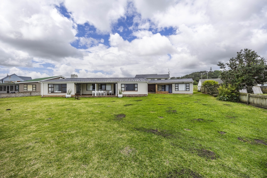 3 Bedroom Property for Sale in Marshstrand Eastern Cape